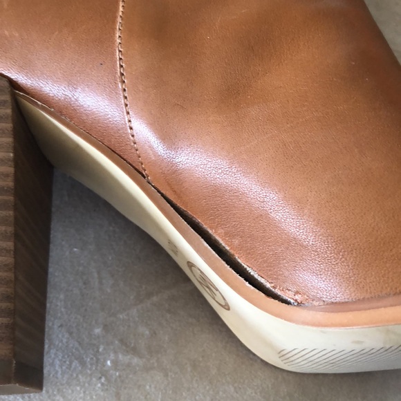 MICHAEL KORS CAMEL BUCKLE MID CALF HEELED SUEDE AND LEATHER BOOTS NWOT - Picture 8 of 9